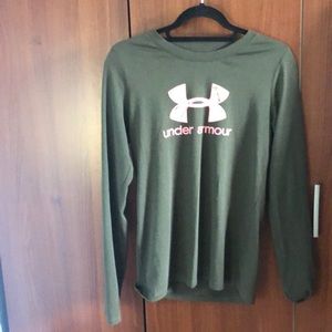 Under armour size medium adjusted fit